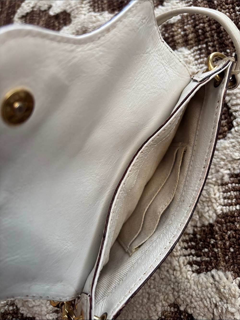 Michael Kors Vanilla Leather Berkley Wristlet Studded Handbag Cellphone Bag - Picture 8 of 15